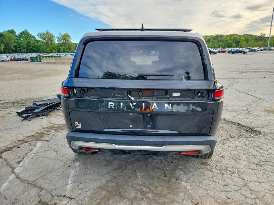 7PDSGABA7PN018355 2023 Rivian R1S photo no. 6
