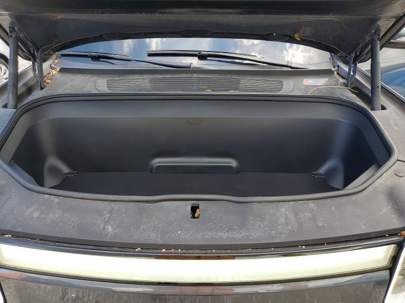 7PDSGABA7RN036888 2024 Rivian R1S photo no. 12