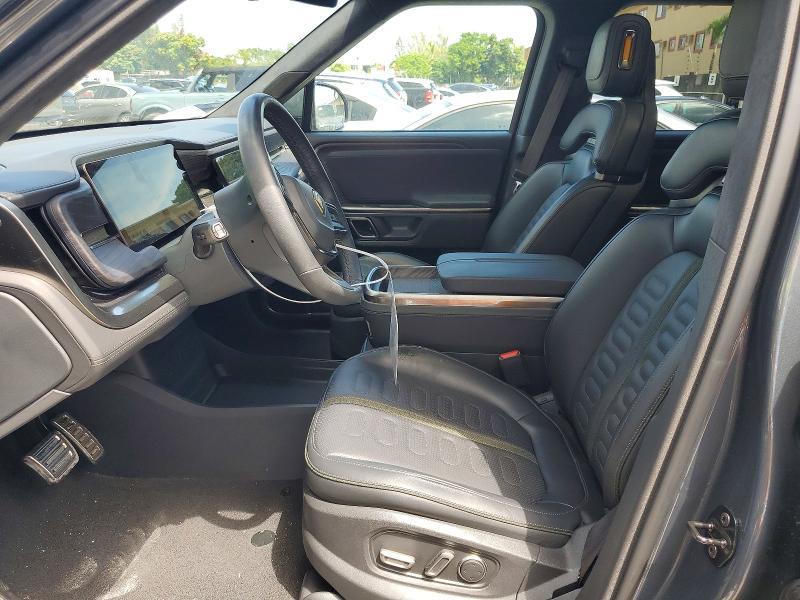 7PDSGABA7RN036888 2024 Rivian R1S photo no. 7