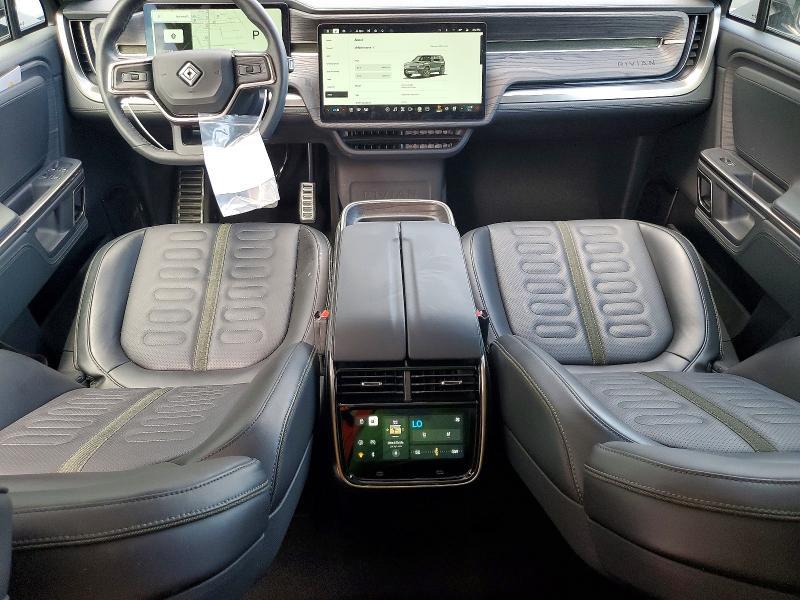 7PDSGABA7RN036888 2024 Rivian R1S photo no. 8