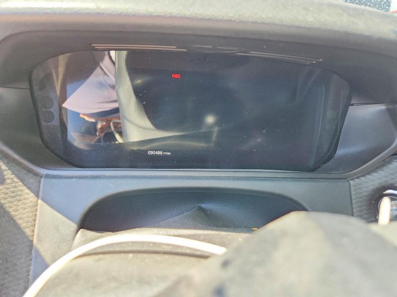 SALYB2RN9JA733384 2018 Land Rover Range Rover photo no. 9