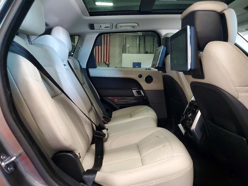 SALWV2RE0JA184902 2018 Land Rover Range Rover photo no. 11