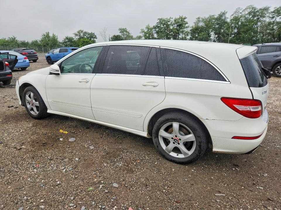 4JGCB6FE8BA128461 2011 Mercedes-Benz R-Class photo no. 2