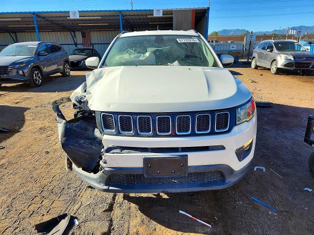 3C4NJDBB3HT651372 2017 Jeep Compass photo no. 5