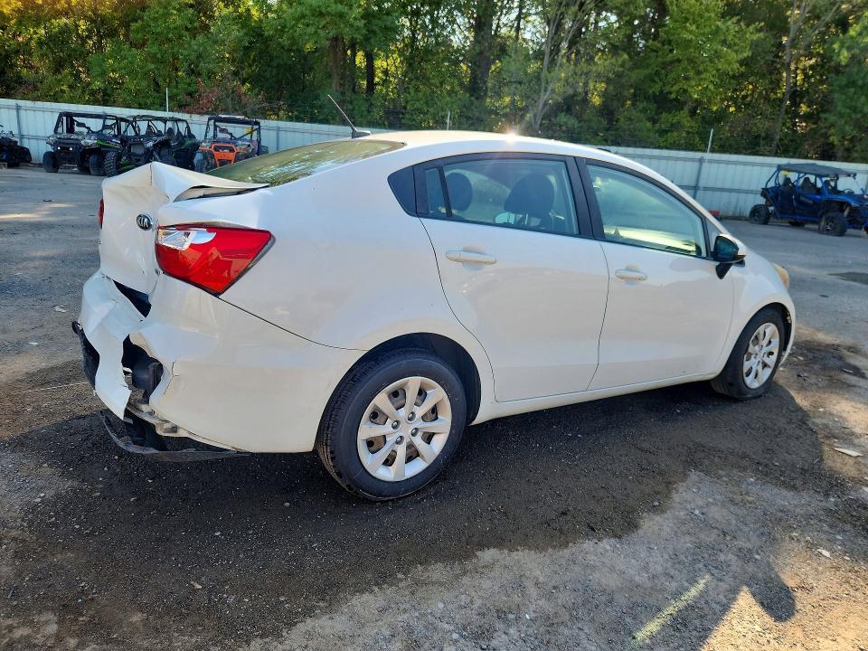 KNADM4A37H6048011 2017 KIA Rio photo no. 3