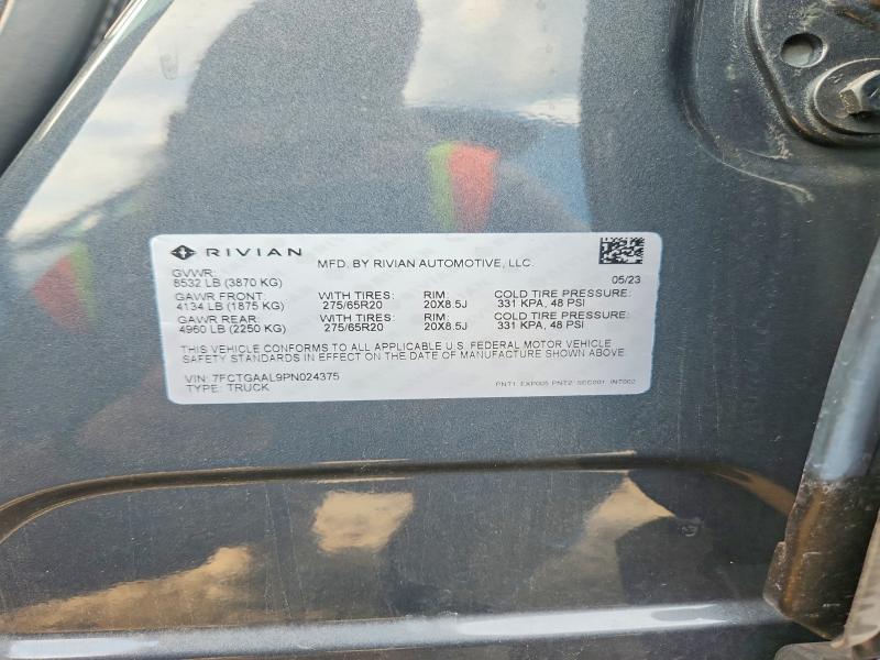 7FCTGAAL9PN024375 2023 Rivian R1T photo no. 12
