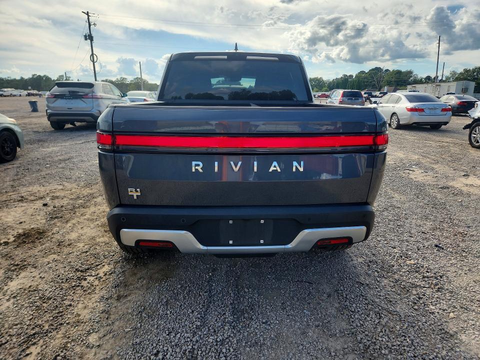 7FCTGAAL9PN024375 2023 Rivian R1T photo no. 6