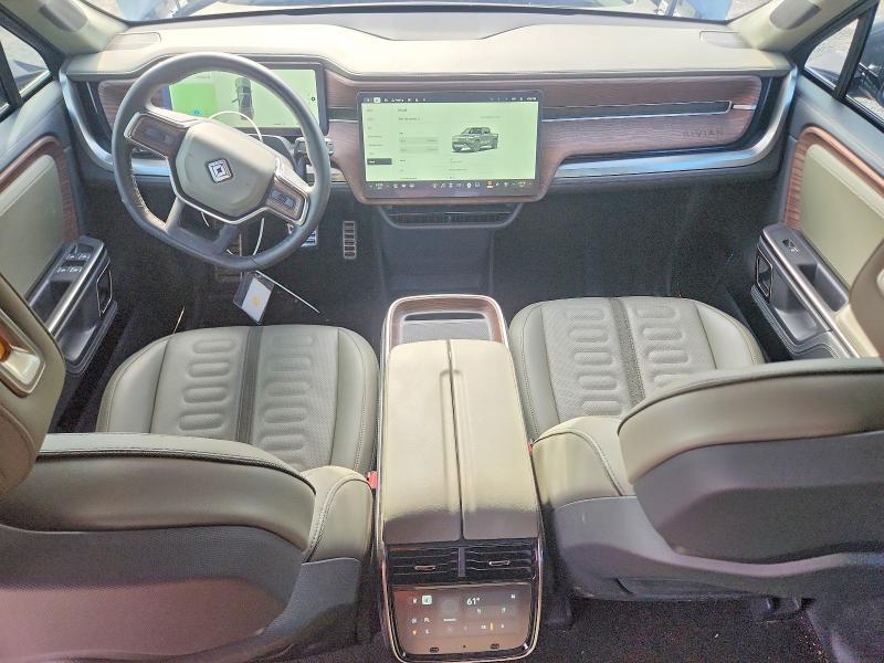 7FCTGAAL9PN024375 2023 Rivian R1T photo no. 8