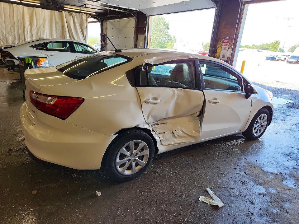 KNADM4A30G6540765 2016 KIA Rio photo no. 3