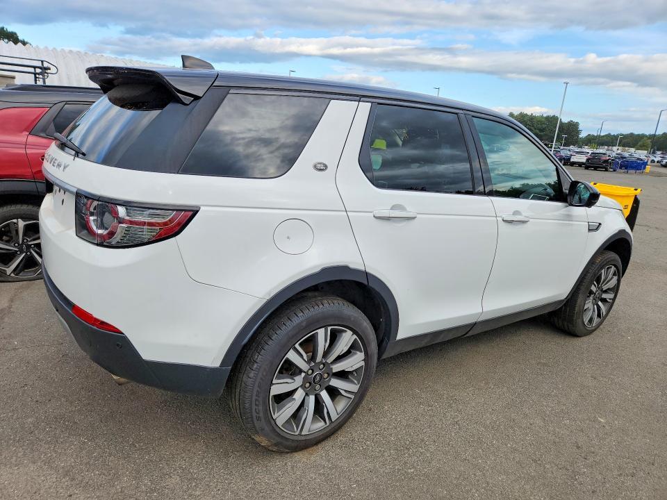SALCT2BG4HH652491 2017 Land Rover Discovery photo no. 3