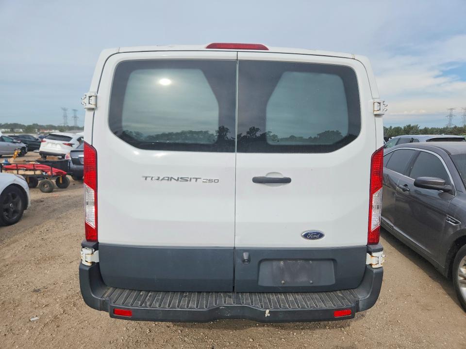 2017 Ford Transit — VIN 1FTYR1ZM4HKB15043, şəkil 6