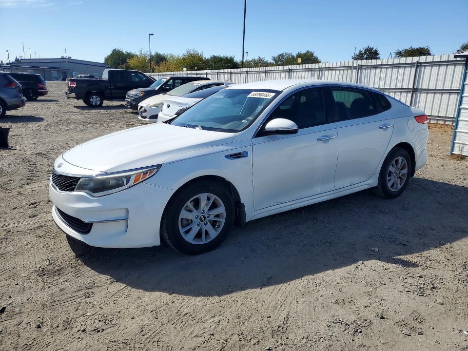 5XXGT4L39GG081074 2016 KIA Optima photo no. 1
