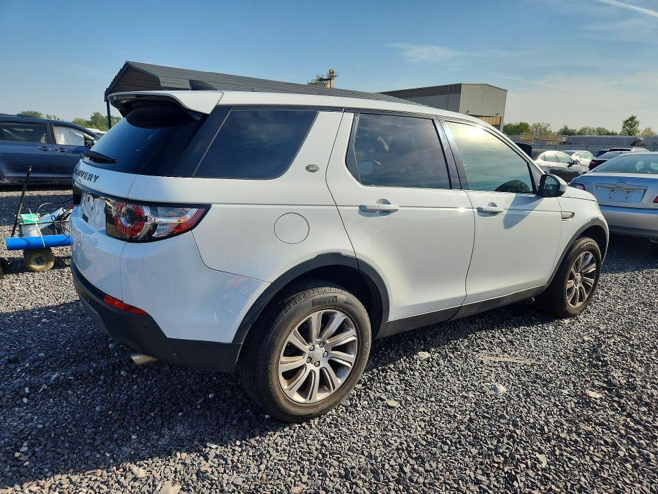 SALCP2RX0JH746979 2018 Land Rover Discovery photo no. 3