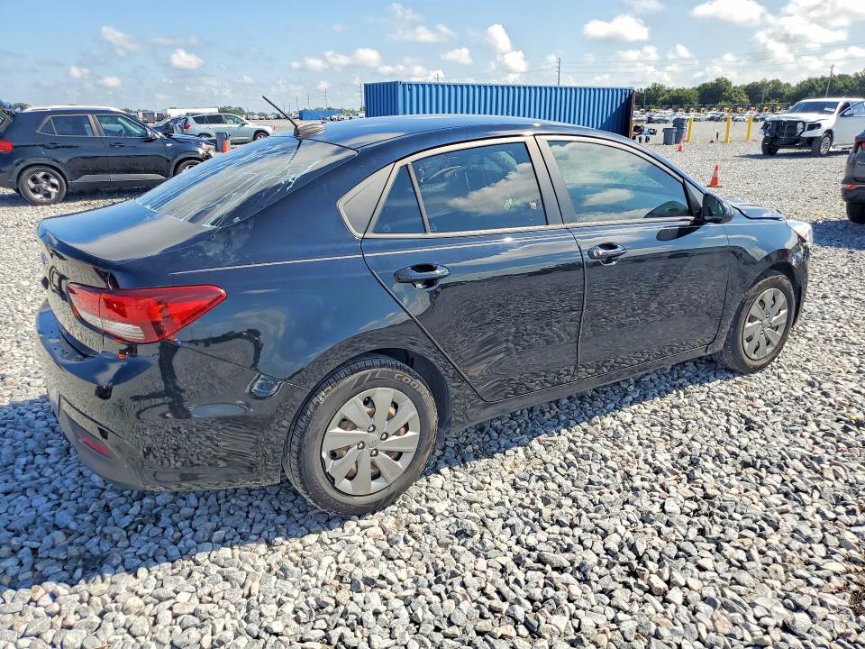 3KPA24AD9LE327337 2020 KIA Rio photo no. 3