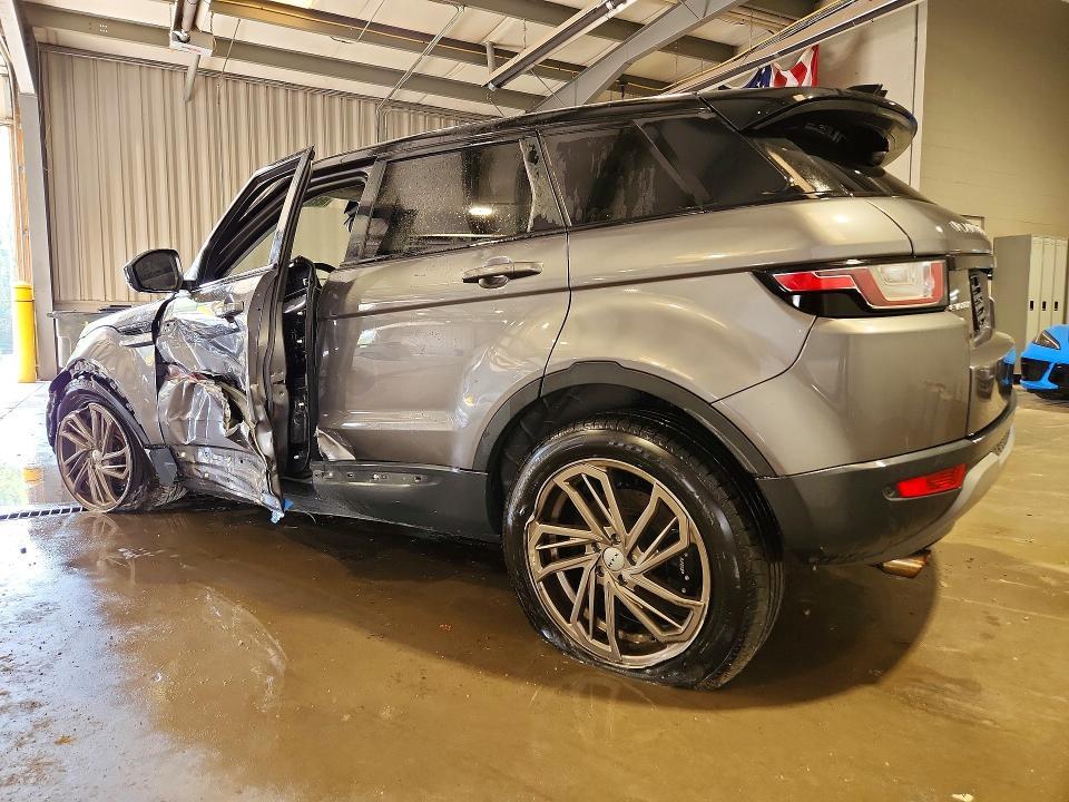 SALVP2BG5HH194117 2017 Land Rover Range Rover photo no. 2