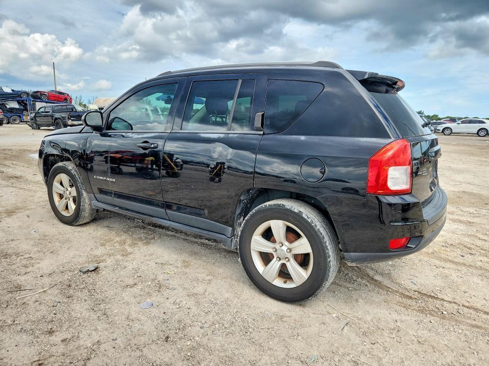 1C4NJCBA6CD553890 2012 Jeep Compass photo no. 2