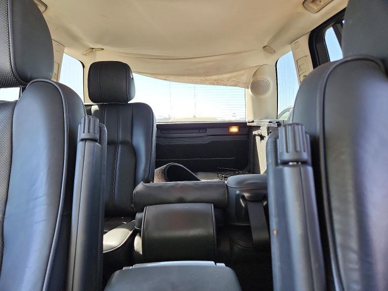 SALMF1E44AA327040 2010 Land Rover Range Rover photo no. 10