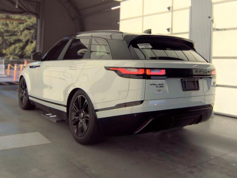 SALYB2RV4JA756362 2018 Land Rover Range Rover photo no. 3