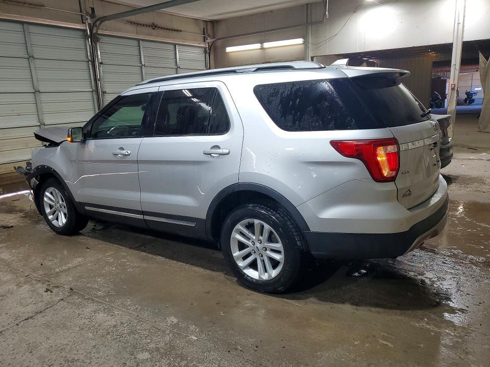 2017 Ford Explorer — VIN 1FM5K7DH0HGA07196, şəkil 2