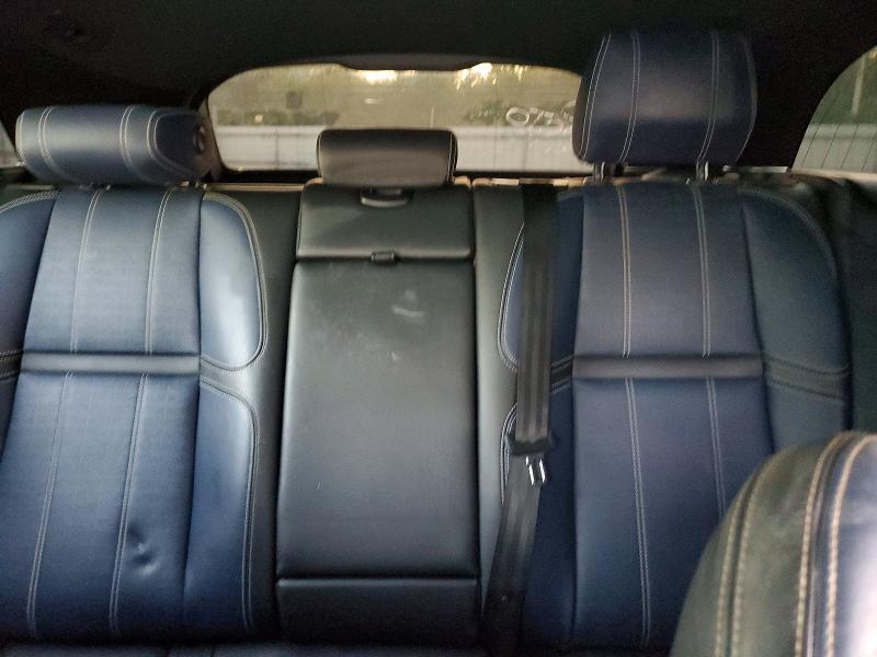 SALYM2RN0JA733235 2018 Land Rover Range Rover photo no. 10