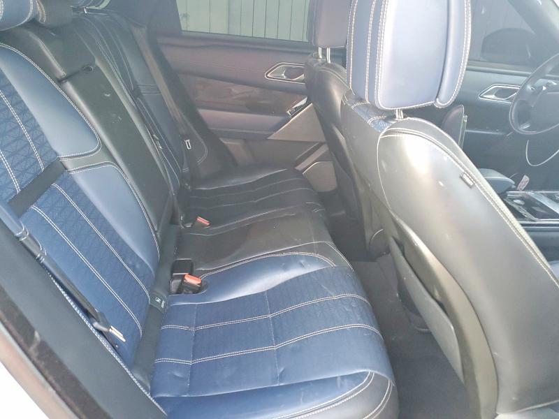 SALYM2RN0JA733235 2018 Land Rover Range Rover photo no. 11