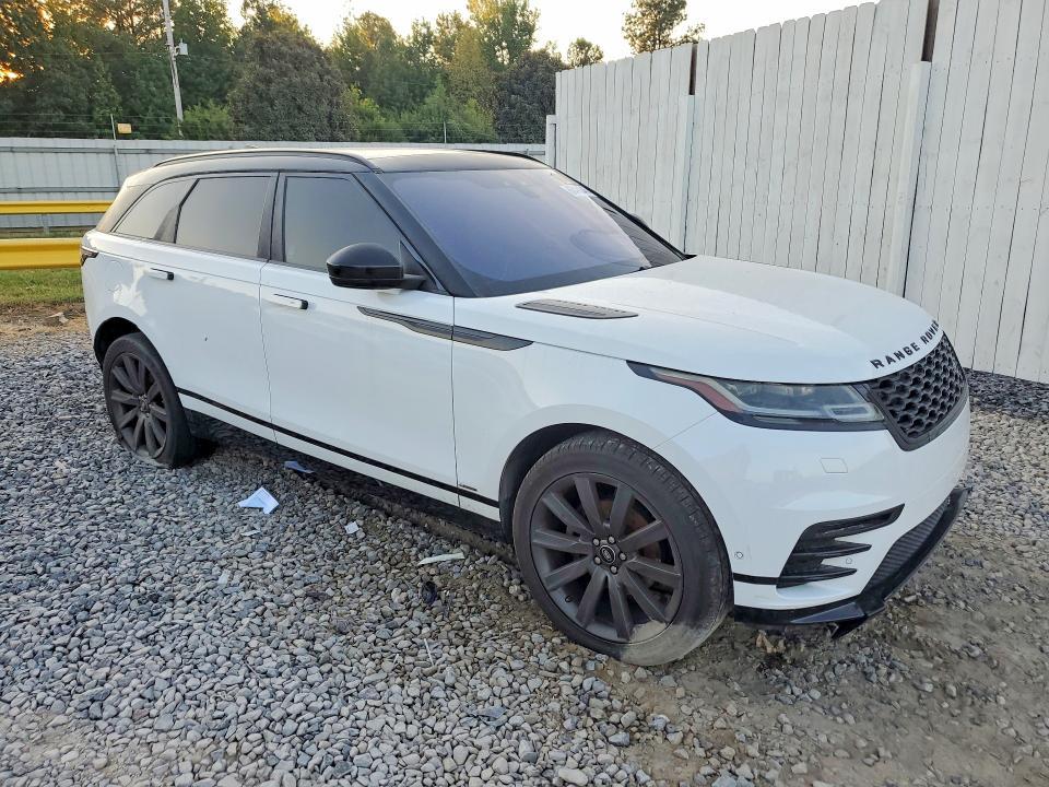 SALYM2RN0JA733235 2018 Land Rover Range Rover photo no. 4
