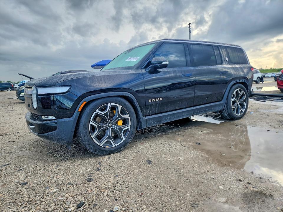 7PDSGABA7PN003807 2023 Rivian R1S photo no. 1