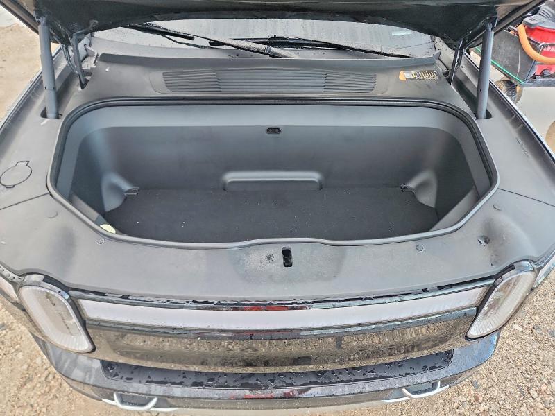 7PDSGABA7PN003807 2023 Rivian R1S photo no. 12