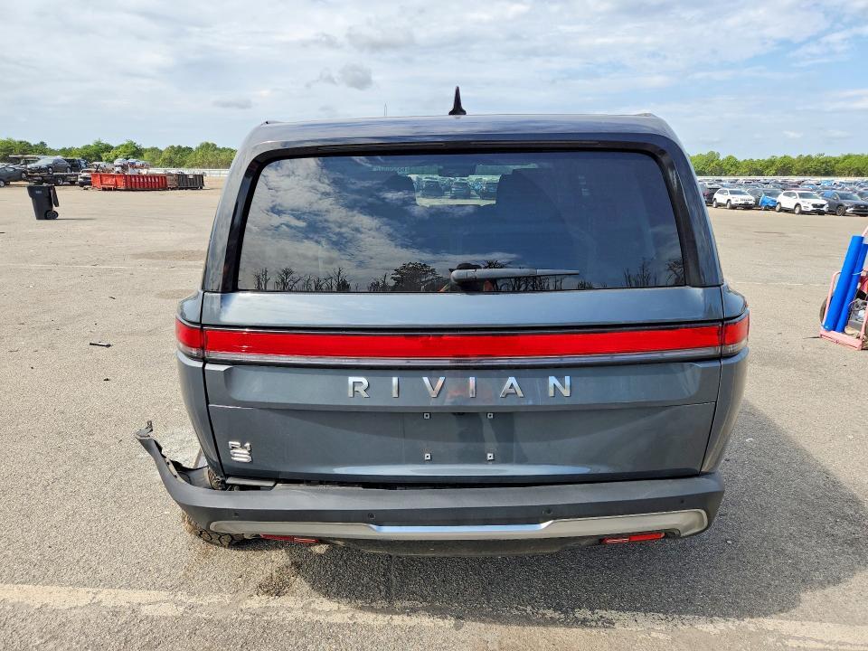 7PDSGBBA0SN054113 2025 Rivian R1S photo no. 6