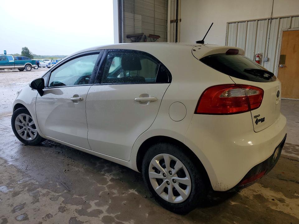 KNADM5A34C6017121 2012 KIA Rio photo no. 2