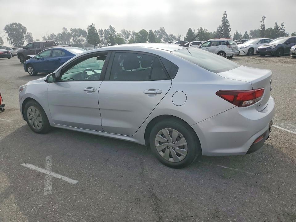 3KPA24AD1LE328367 2020 KIA Rio photo no. 2