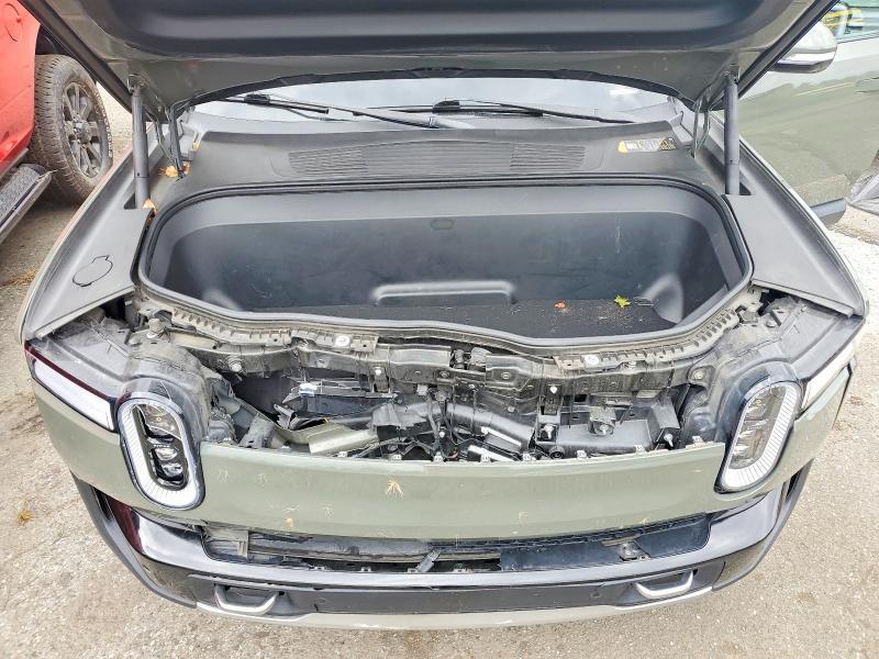 7PDSGABL7PN007017 2023 Rivian R1S photo no. 12