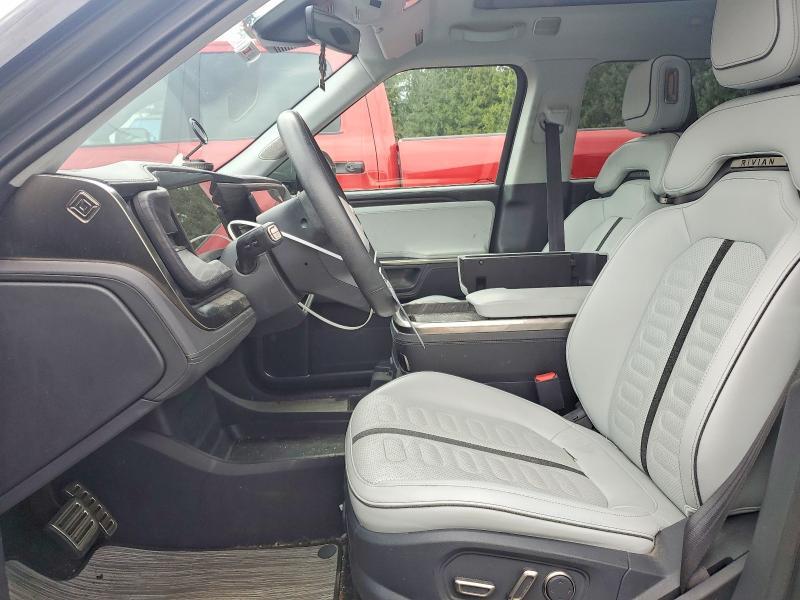 7PDSGABL7PN007017 2023 Rivian R1S photo no. 7