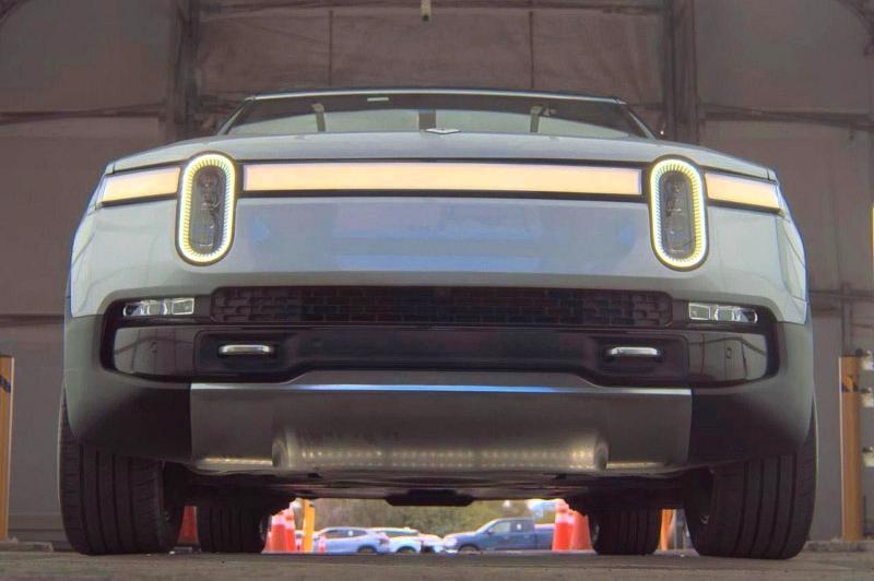 7PDSGABA4PN019950         2023 Rivian R1S photo no. 11