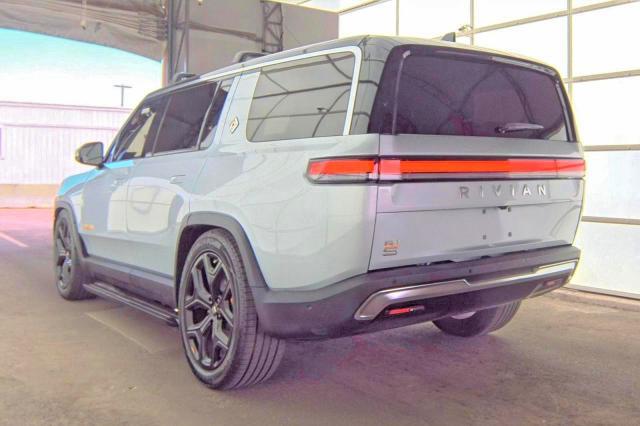 7PDSGABA4PN019950         2023 Rivian R1S photo no. 3