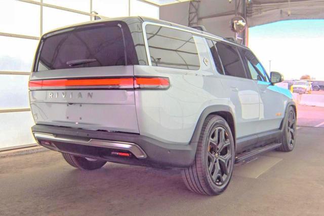 7PDSGABA4PN019950         2023 Rivian R1S photo no. 4