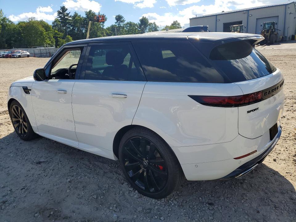 2024 Land Rover Range Rover — VIN SAL1L9FU6RA415219, фото 2