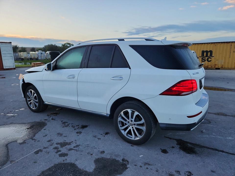 4JGDA5JB3JB181429 2018 Mercedes-Benz GLE-Class photo no. 2