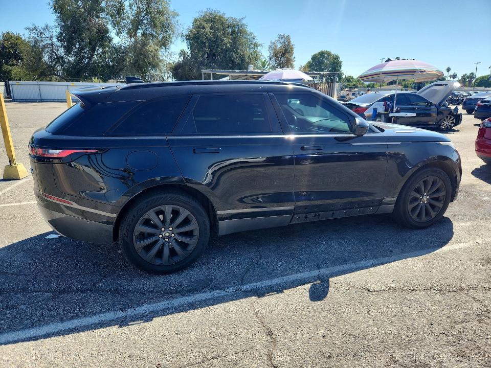 2018 Land Rover Range Rover — VIN SALYL2RV0JA758168, şəkil 3