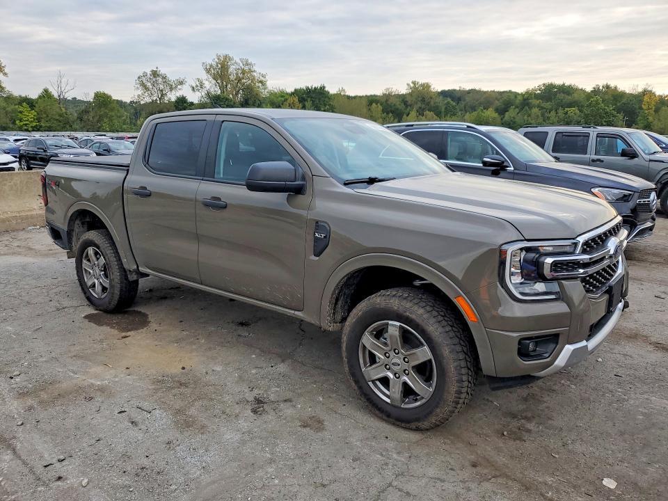 2025 Ford Ranger — VIN 1FTER4HH8SLE59663, şəkil 4