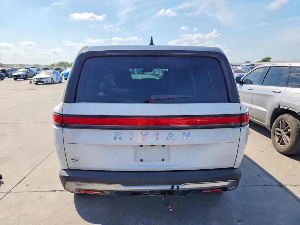 7PDSGBBA3PN024840 2023 Rivian R1S photo no. 6