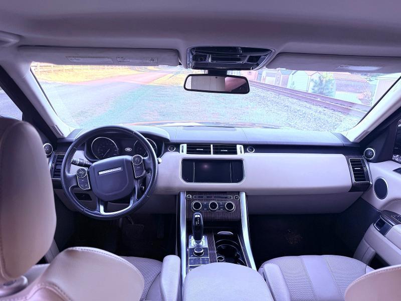 SALWG2VFXFA615410         2015 Land Rover Range Rover photo no. 9