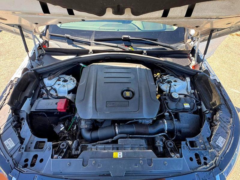 SALYB2RN1JA744198 2018 Land Rover Range Rover photo no. 7