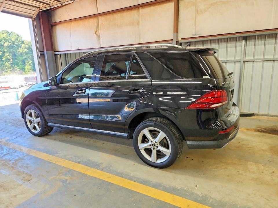 2018 Mercedes-Benz GLE-Class — VIN 4JGDA5HB3JB064293, şəkil 2
