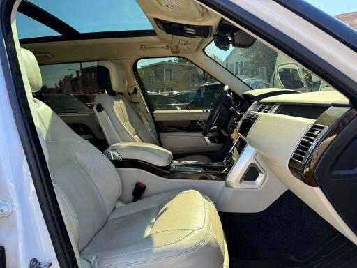 SALGS5RE9JA383980 2018 Land Rover Range Rover photo no. 10