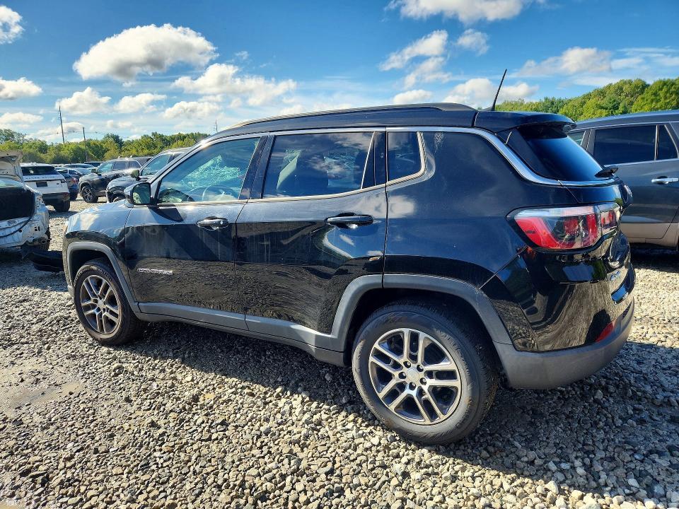 3C4NJDBBXHT609118 2017 Jeep Compass photo no. 2