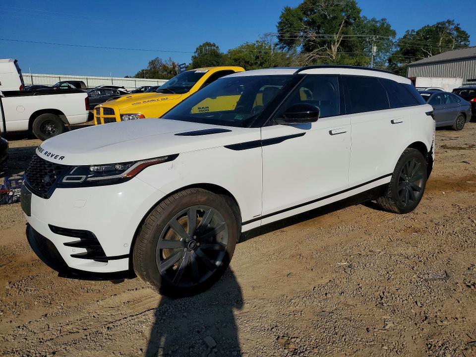 2018 Land Rover Range Rover — VIN SALYM2RV4JA750104, şəkil 1