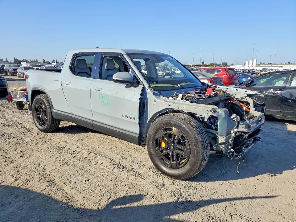 2023 Rivian R1T — VIN 7FCTGAAA8PN019456, фото 4
