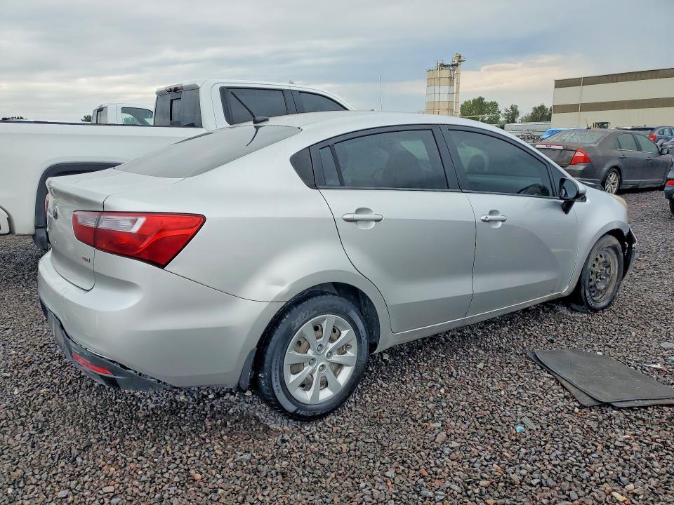 KNADM4A32D6176070 2013 KIA Rio photo no. 3