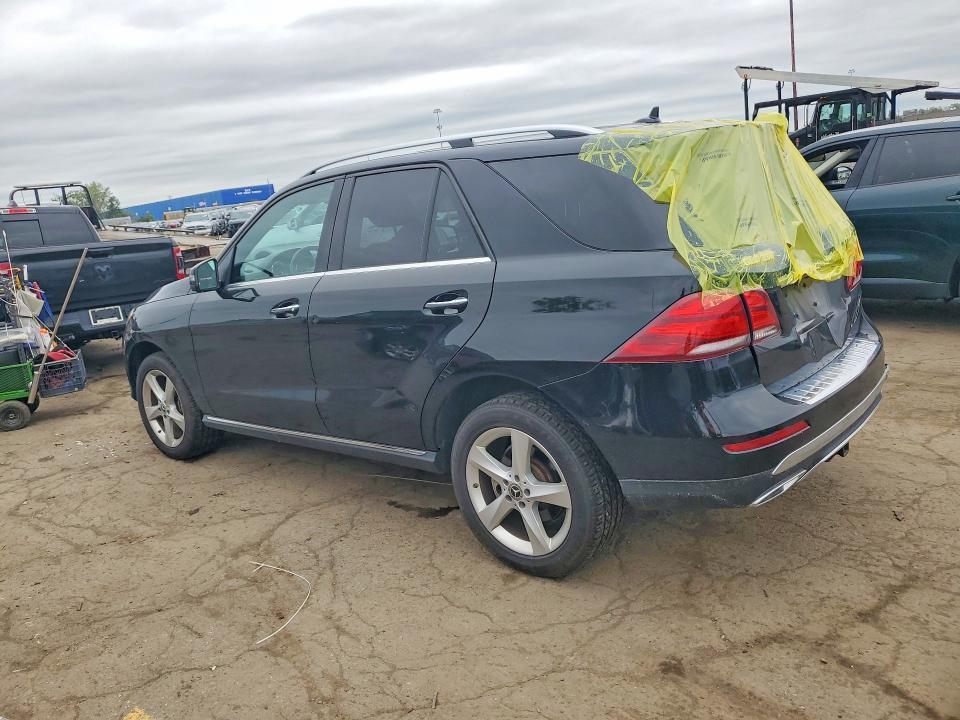 2018 Mercedes-Benz GLE-Class — VIN 4JGDA5HB3JB103559, şəkil 2